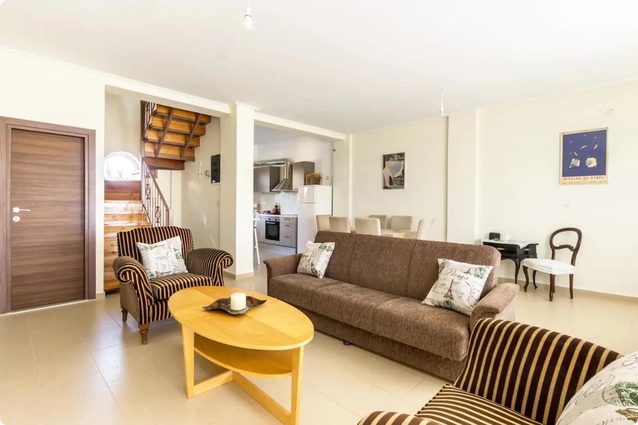 Οικια Elisabeth Apartment Artemida  Bagian luar foto